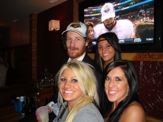 Illustration for article titled Blackhawks Celebrate Cup Win With 8AM Trip To Chicago Bar (MORE UPDATES)